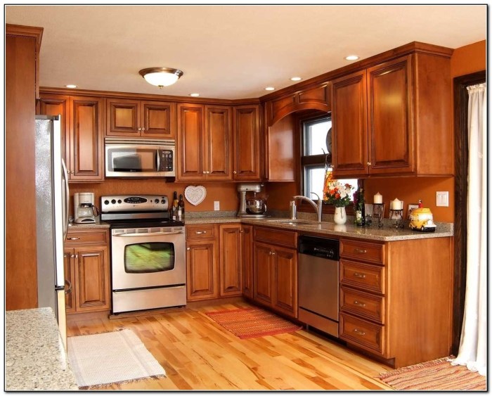 Kitchen decor ideas with oak cabinets